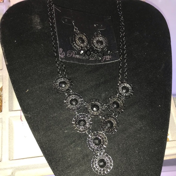 100 pieces of jewelry all quality made in USA new - Picture 7 of 8